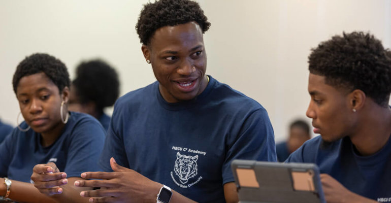 Apple_teams-HBCU